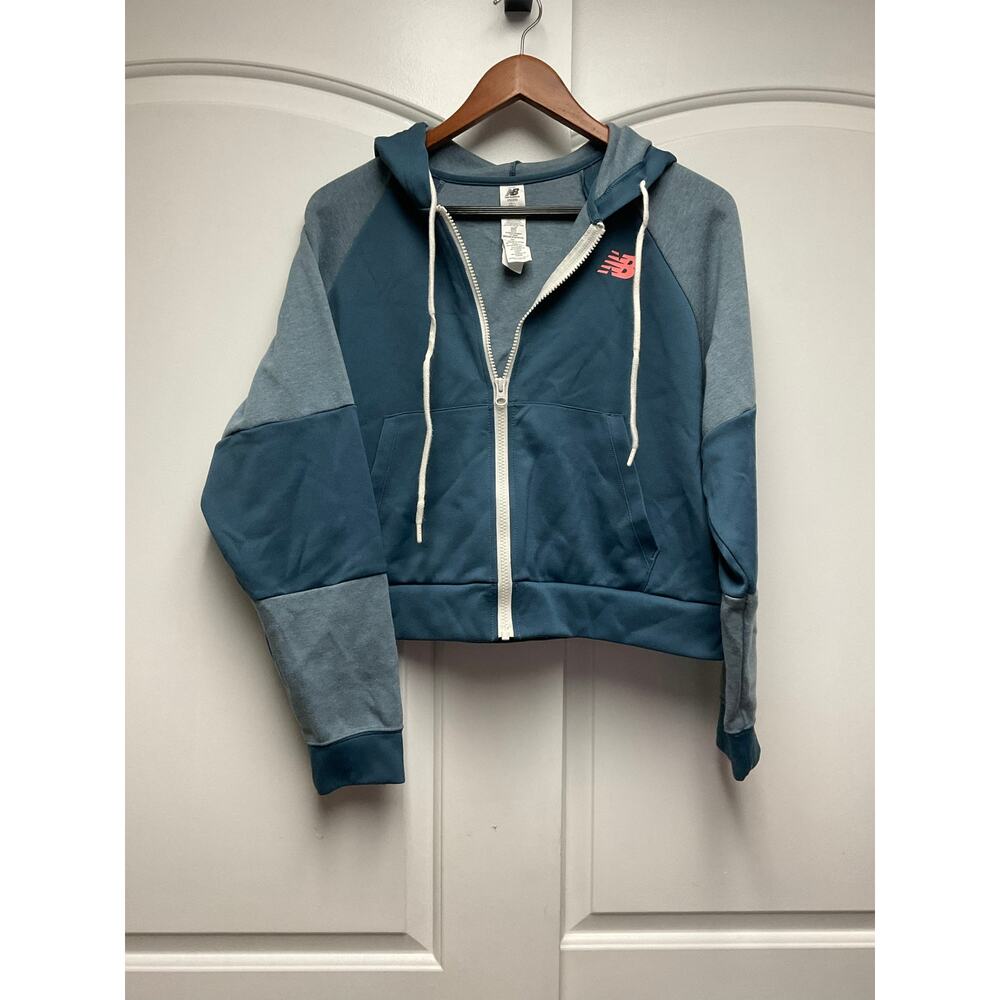 New Balance Achiever Full Zip Crop Hoodie blue color-blocked design size large